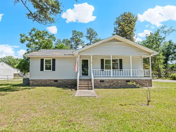 204 Elm St., Johnsonville, SC 29555