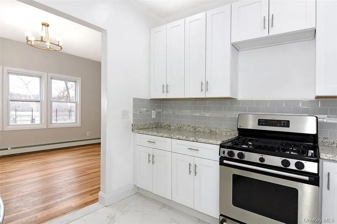2 bed, 1.0 bath, 900 sqft, $2,600 — Photo 1