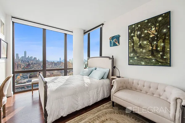 Sold by (Legacy) Elegran | media 6