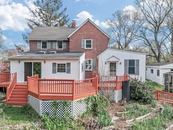 42 Bayberry Lane, Middletown, NJ 07748