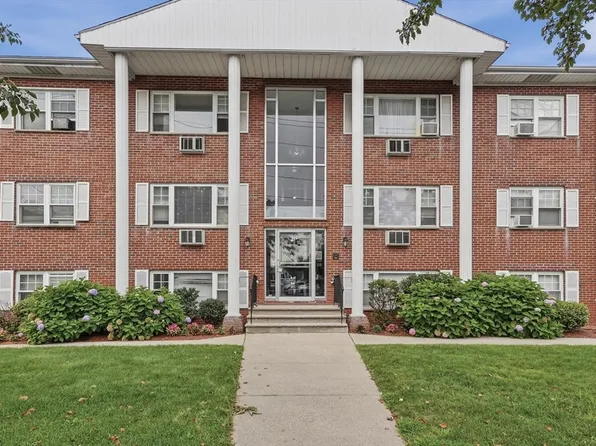924 Main St APT 12, Woburn, MA 01801