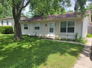 848 Grove Ln, Bolingbrook, IL 60440