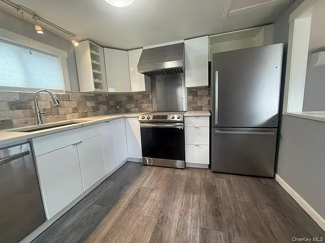 86 W Mombasha Rd — Photo 4