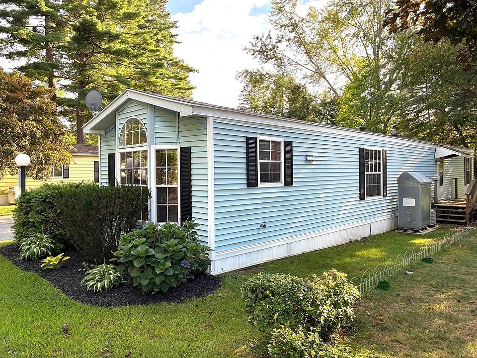 1st image of 8-8A Lisa Cir