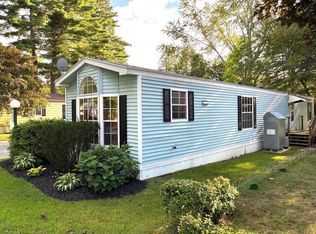 8-8A Lisa Cir, Merrimac, MA 01860