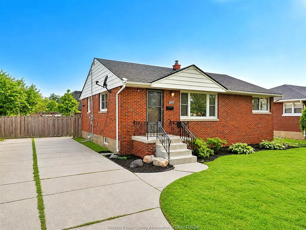 3 bed, $2,600 — Photo 1
