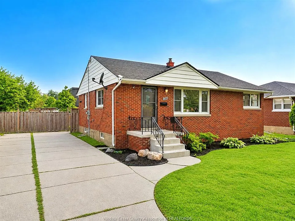 3621 McKay Ave