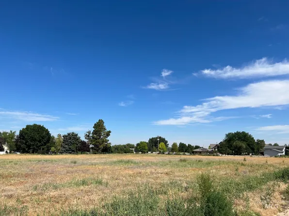W Linden St, Caldwell, ID 83605