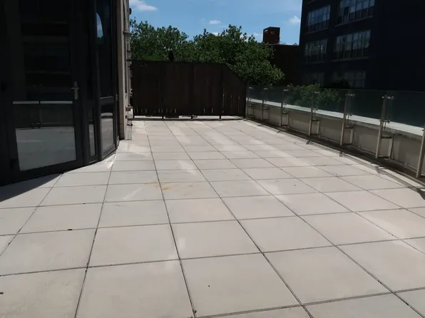 309 Gold Street image 5 of 14