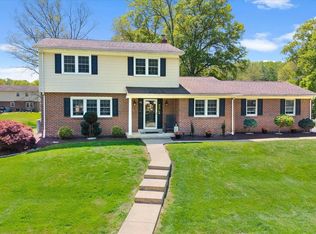 2 Chrissy Ct, Bear, DE 19701