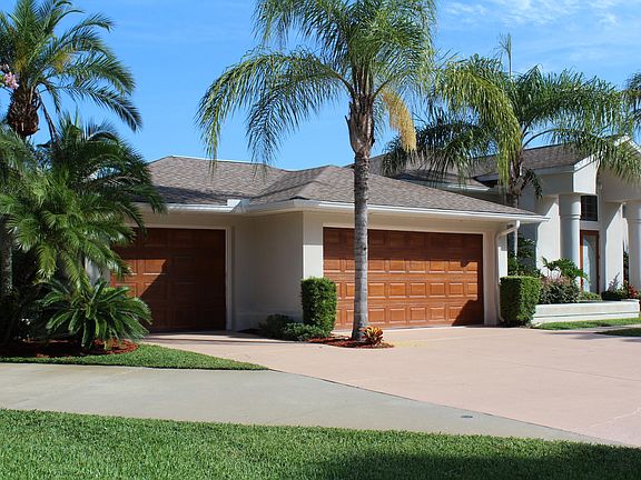 2nd image of 2619 Spruce Creek Blvd