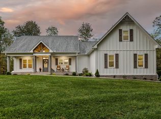 2698 25w Hwy, Cottontown, TN 37048