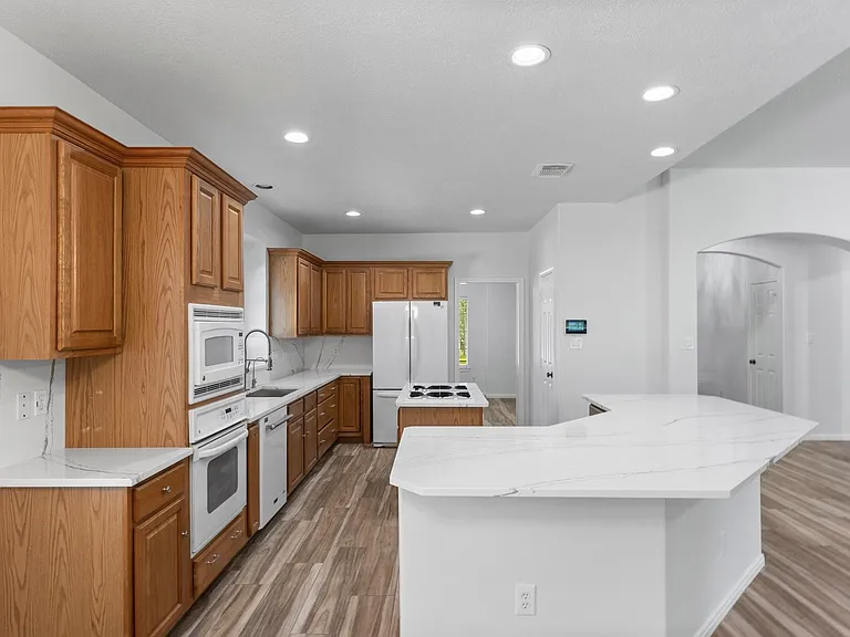 2333 Stableridge Dr — Photo 11