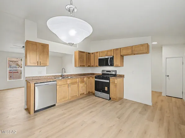 655 W 42nd St, Tucson, AZ 85713