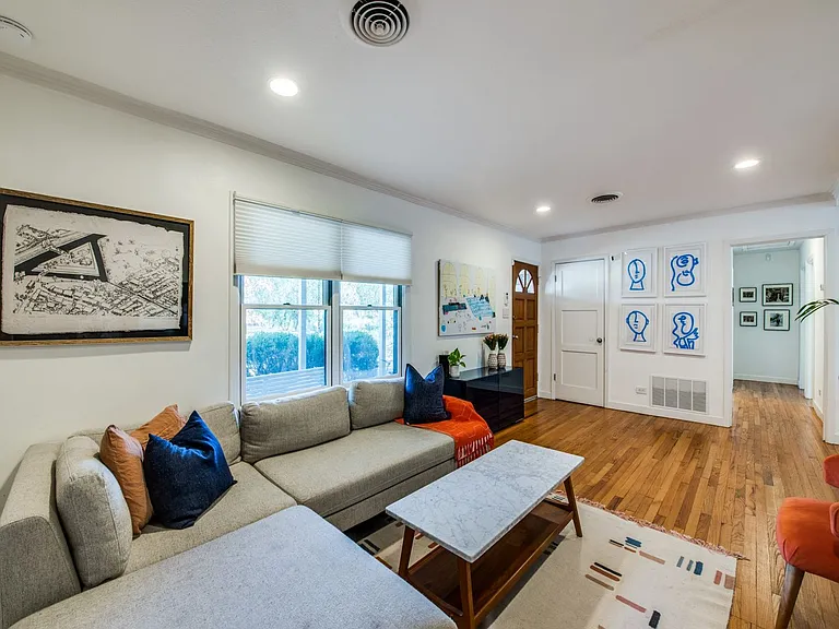 102 Wellesley Blvd — Photo 20