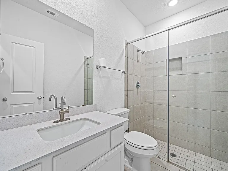 2221 Forest Trace Ln — Photo 29