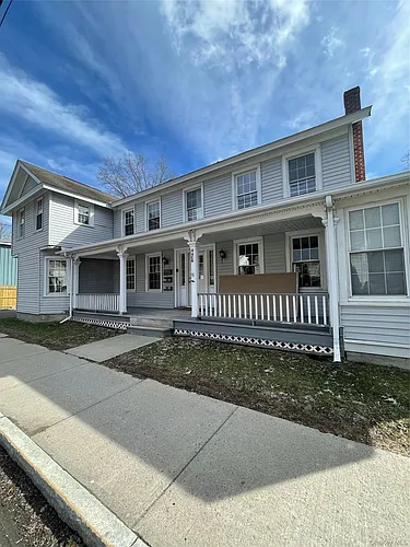 46 E Market St Photo 1