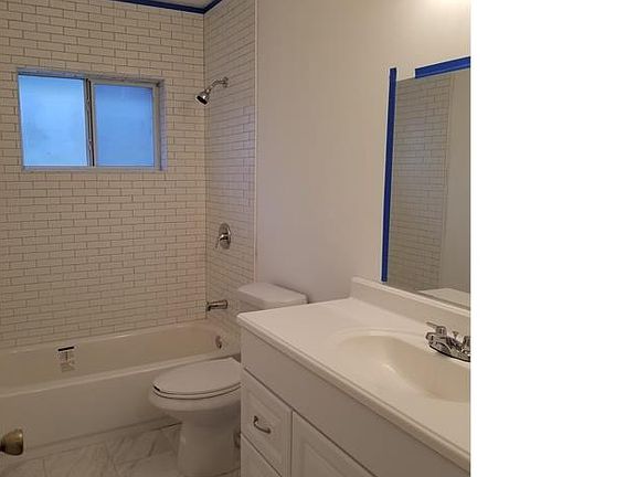 5th image of 1525 NW 8th Ave