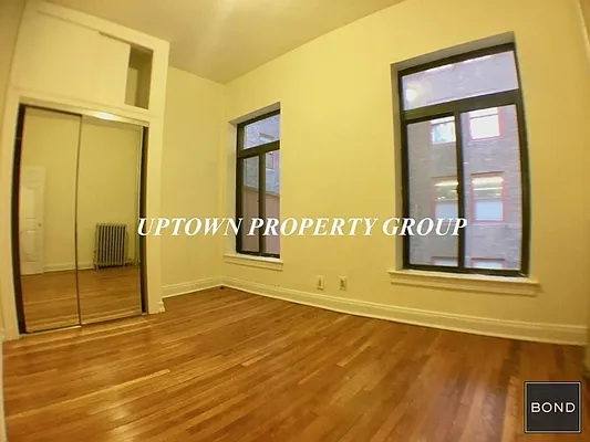 Rented by Bond New York | media 29