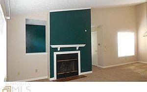 3rd image of 310 Glenleaf Dr