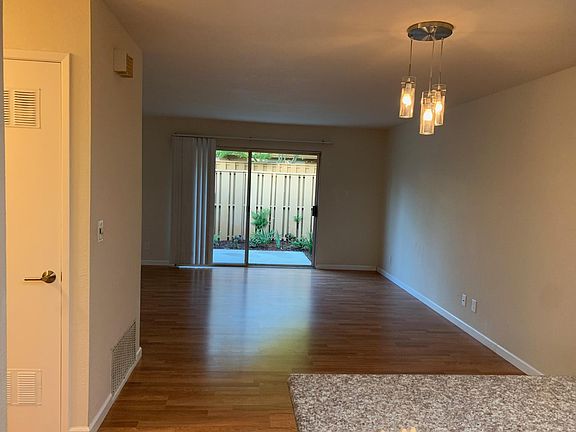 4th image of 125 Connemara Way APT 120