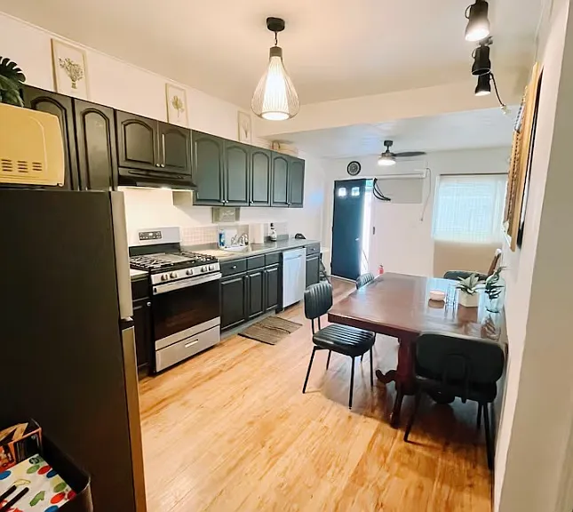 102 Chapel St #2 — Photo 3