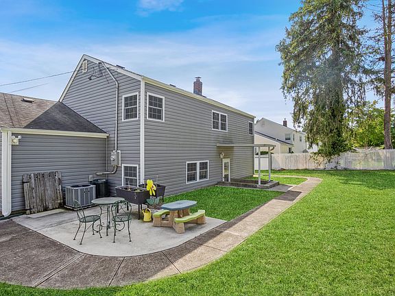 5th image of 66 Birchbrook Dr