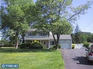 5 Browning Pl, Manalapan, NJ 07726