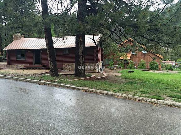 2nd image of 3978 Mont Blanc Way