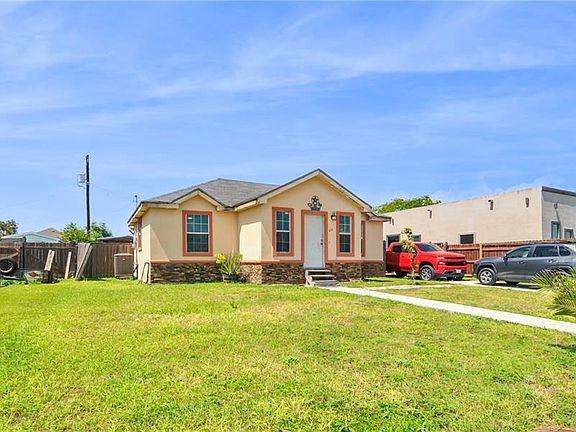 2nd image of 232 Spanish Oak Dr