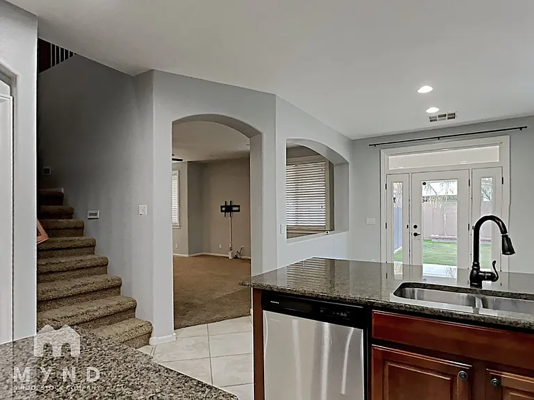 4043 E Bruce Ave — Photo 7