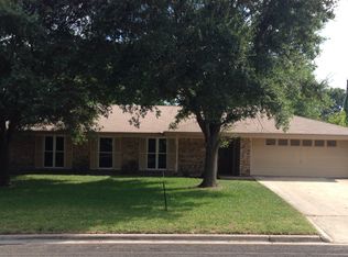 209 E Upshaw Ave, Temple, TX 76501