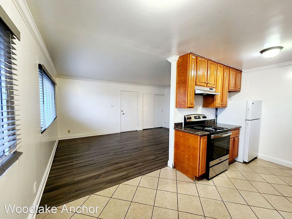 1st image of 961 Huntington Ave #1