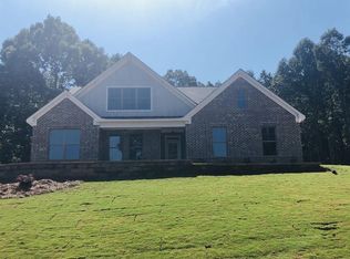 447 Woods Creek Rd, Jefferson, GA 30549
