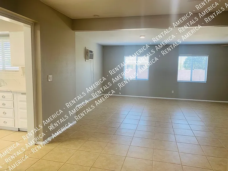 11433 N Hagen Dr — Photo 24