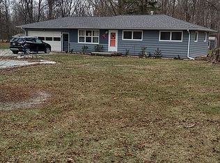 14570 Infirmary Rd, Wapakoneta, OH 45895