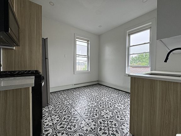 2nd image of 239 Halladay St #4L
