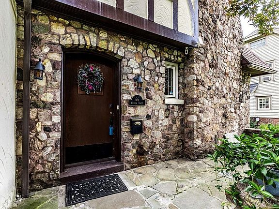 3rd image of 66 Church St