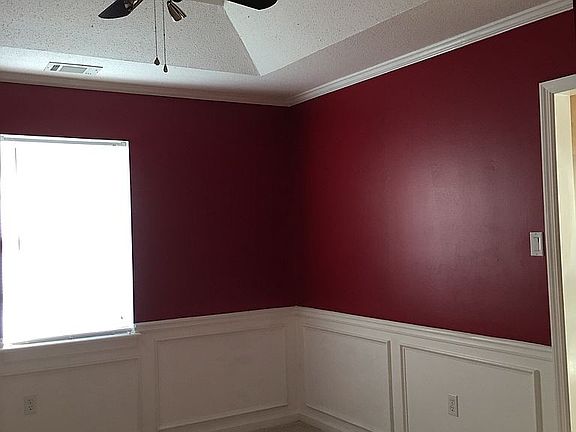 Dining room vaulted ceiling 