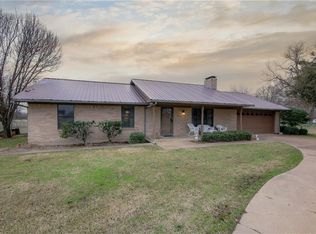 147 S Main St, Yantis, TX 75497