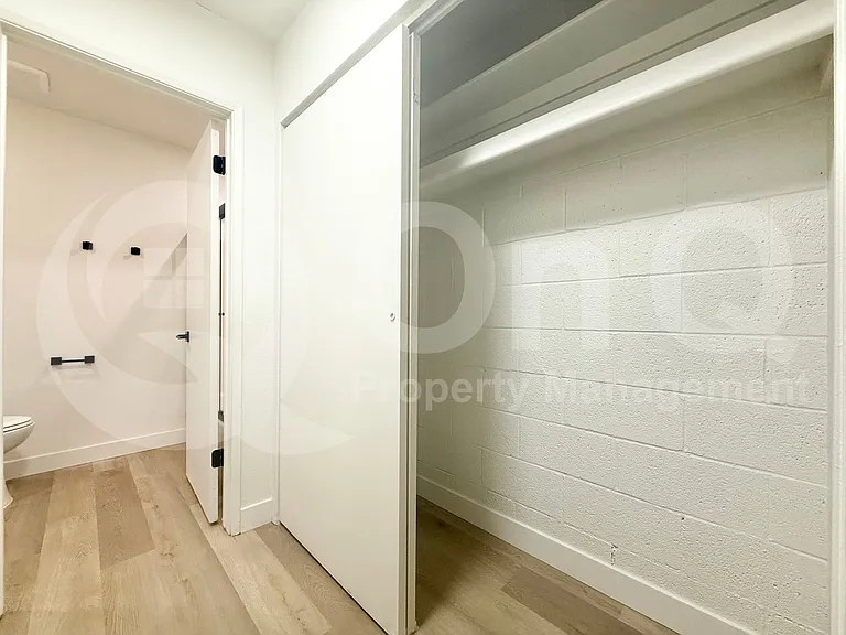 9015 W Elm St #7 — Photo 7
