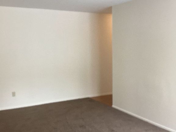 4th image of 24130-36 Euclid Ave #34-C2