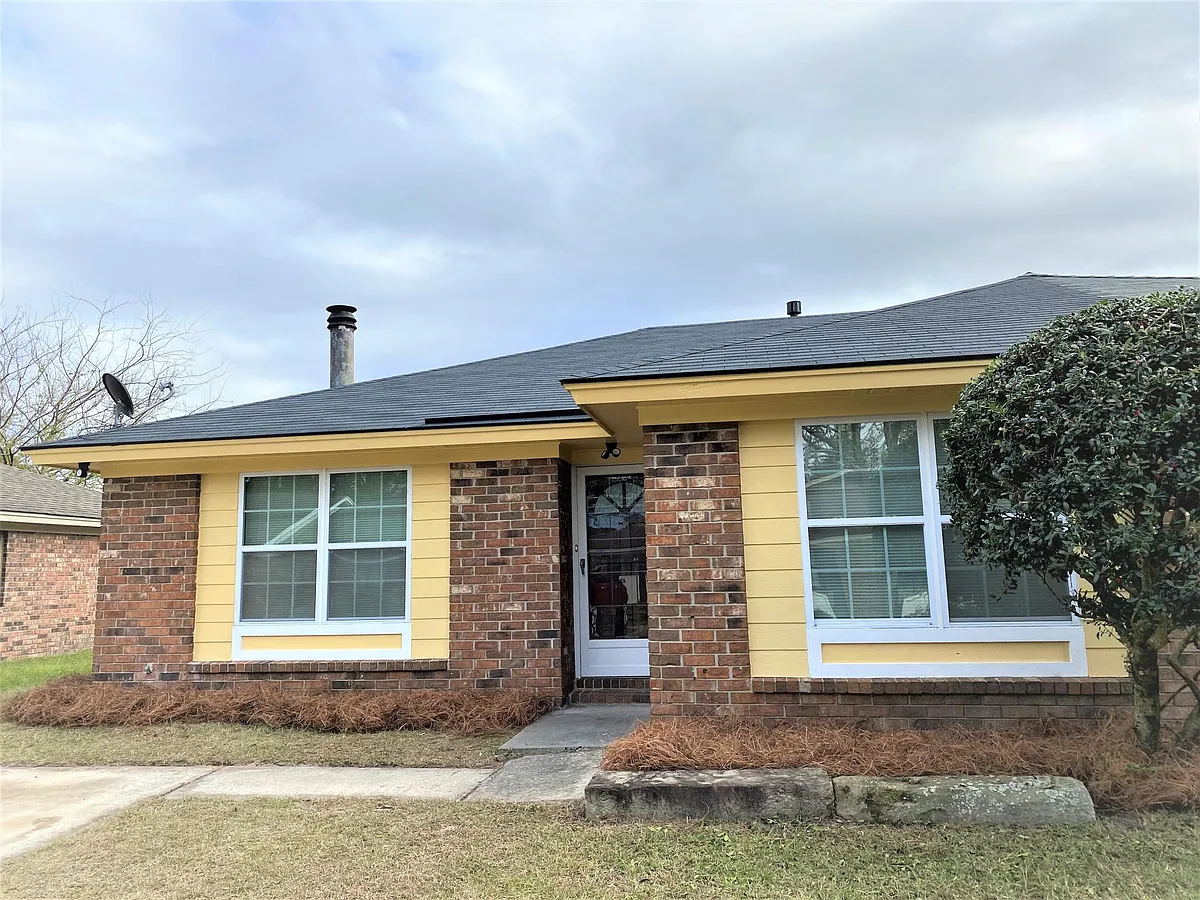 Building Photo - 4 Peach Blossom Ct