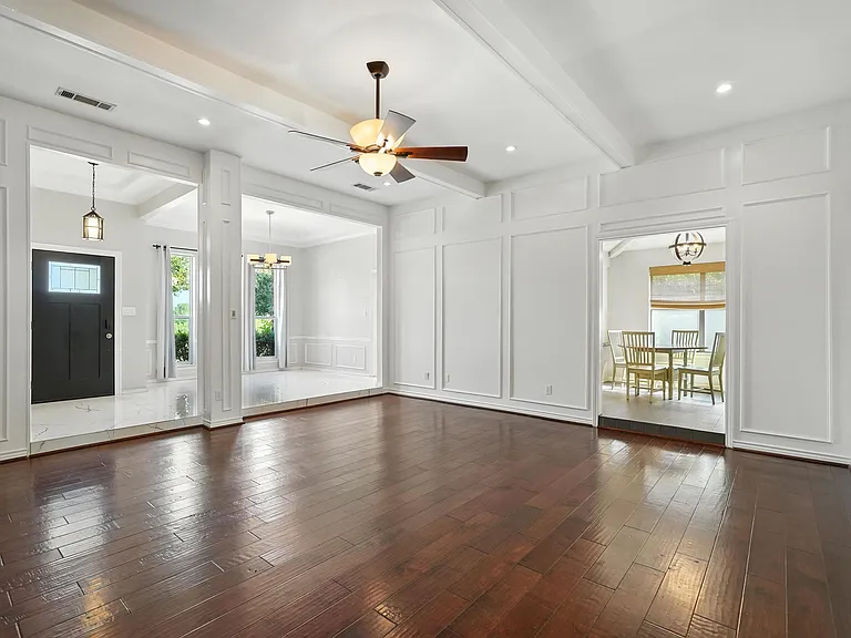 7938 Fair Oaks Ave — Photo 11