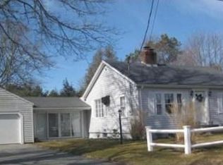 11 Freshmeadow Dr, Wareham, MA 02571