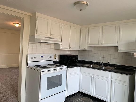 4th image of 2367 Mosby Ave
