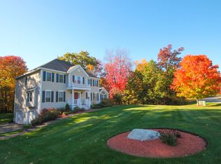 19 Bunker Hill Dr, Londonderry, NH 03053