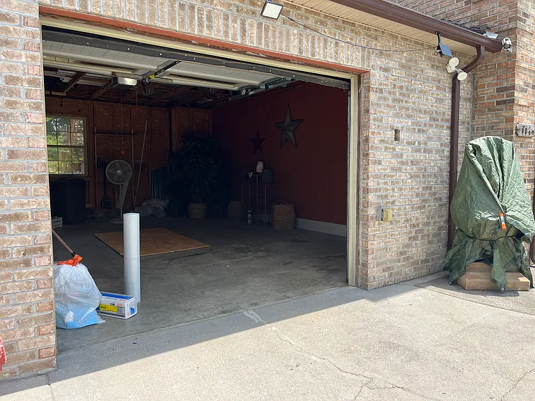 714 Winston Dr — Photo 6