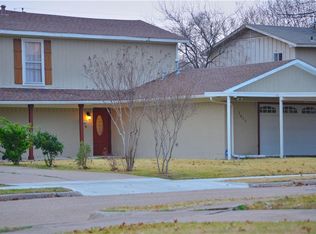 1017 Moore Dr, Mesquite, TX 75149