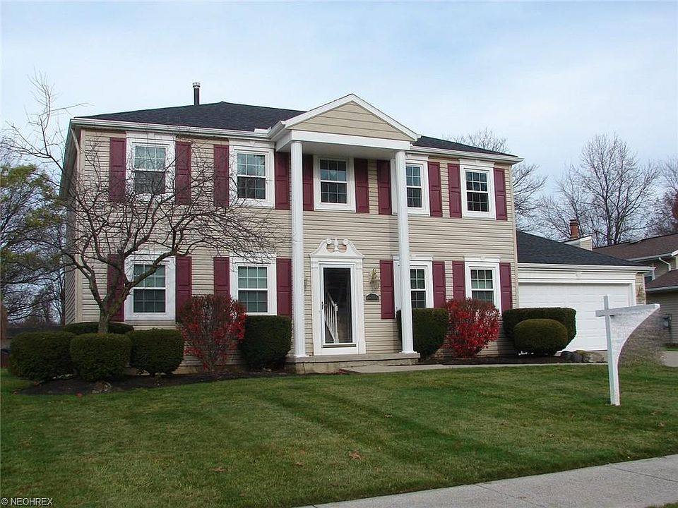 1st image of 26960 Greenbrooke Dr